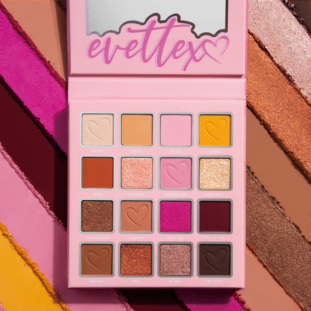 Evettexo Eyes On Me Paleta de Sombras 16 Tonos