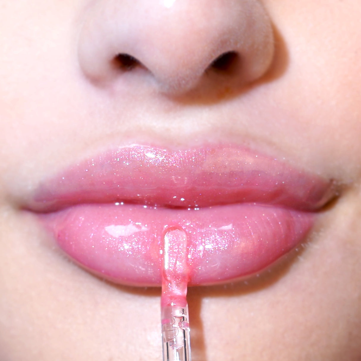 Starcrossed Shimmer Gloss Labial Hidratante con Brillo