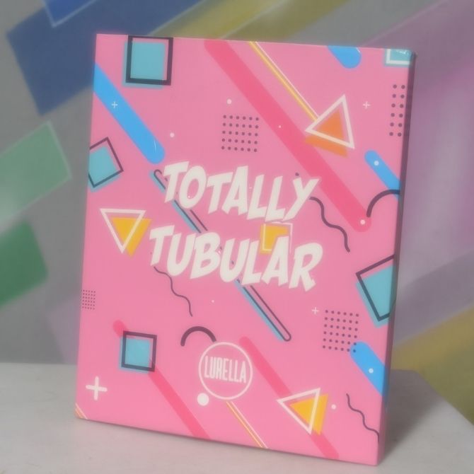 LURELLA Totally Tubular 20 Color Eyeshadow Palette